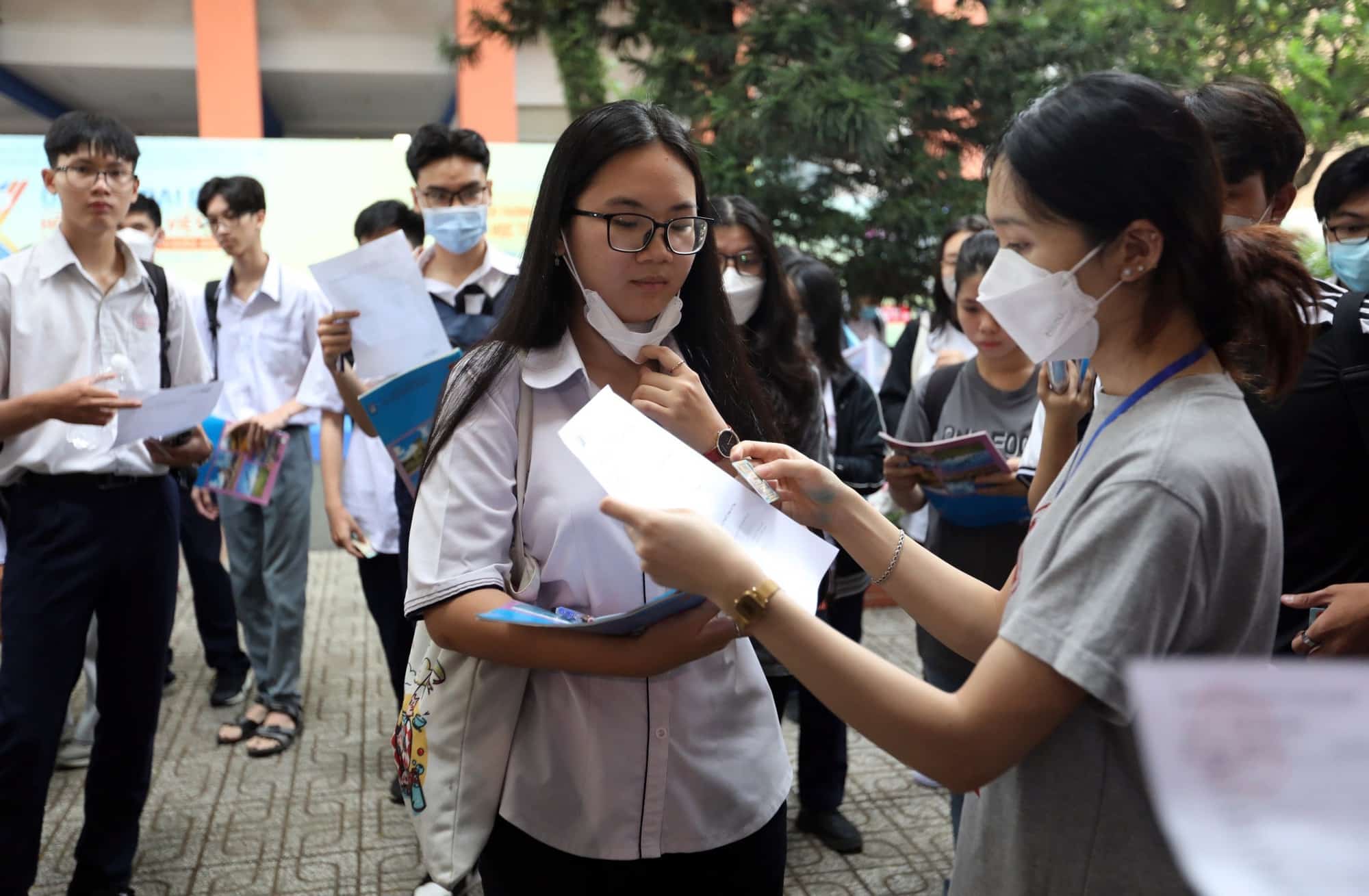 Kéo dài thời gian lọc ảo, điểm chuẩn có thay đổi? - Ảnh 2.