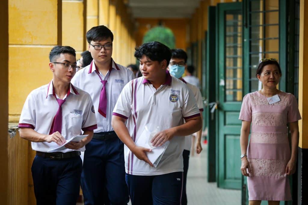 Hơn 1.000 thí sinh ở TP.HCM đạt điểm 10 tại kỳ thi tốt nghiệp THPT - Hon 1000 thi sinh o TPHCM dat diem 10 tai
