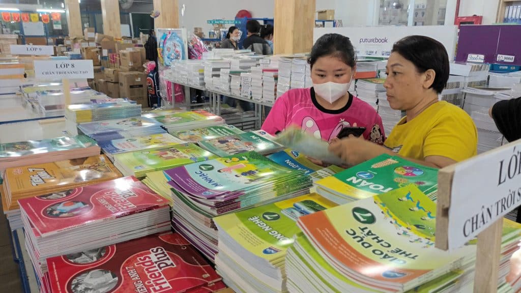 Làm thế nào để giảm sự phụ thuộc vào sách giáo khoa là điều cần thiết - Lam the nao de giam su phu thuoc vao sach