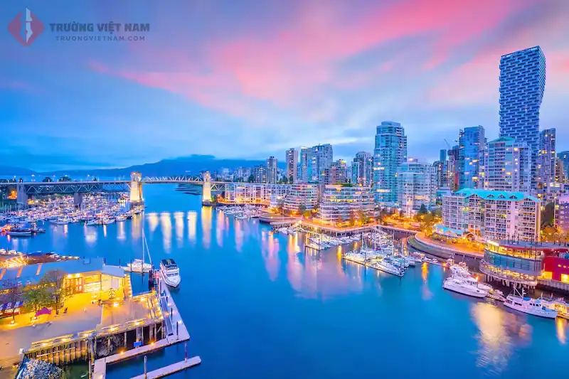 Vancouver là một trong những điểm đến hàng đầu cho du học tại Canada