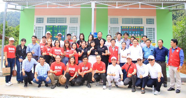 Bàn giao điểm trường mầm non trị giá 300 triệu đồng