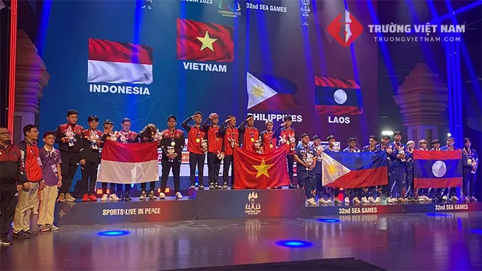 eSports Việt Nam nhận tấm HCV đầu tiên tại SEA Games 32