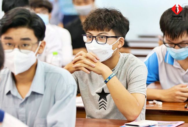 Tình hình tăng thêm lựa chọn môn học cho học sinh THPT hiện nay