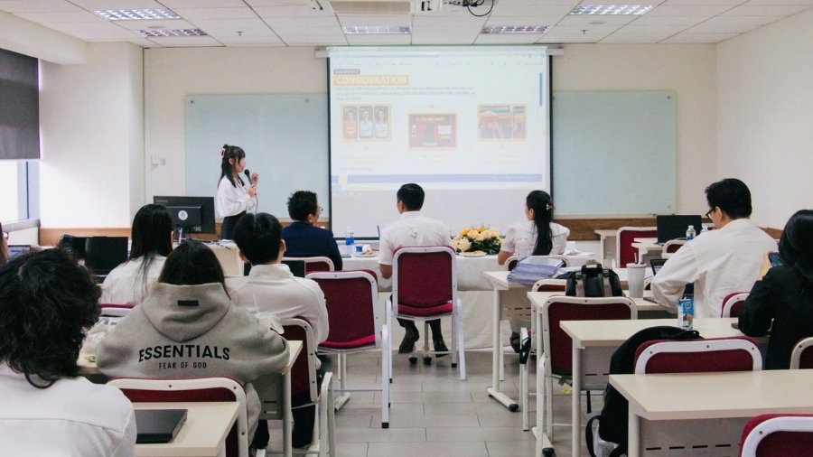 Môi trường học tập ở HSU