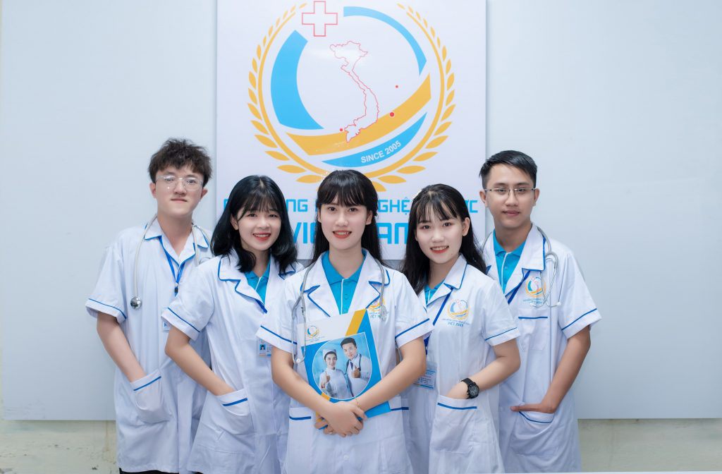 Sứ mệnh và tầm nhìn của trường Cao đẳng Công nghệ Y - Dược Việt Nam